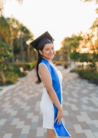 FGCU Grad Photographer