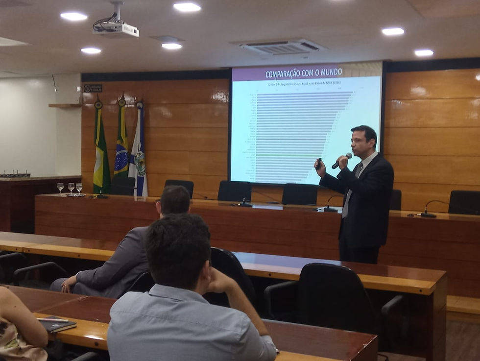Dr. Fredy Albuquerque - Advogado Tributarista