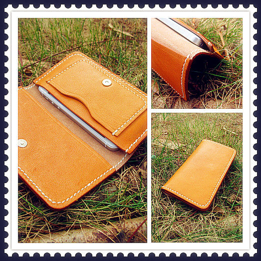 Thumbnail: Leather mobile phone case course