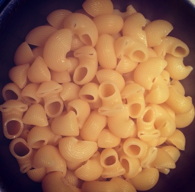 Pipe Rigate Barilla ao Molho de Queijos e Parma