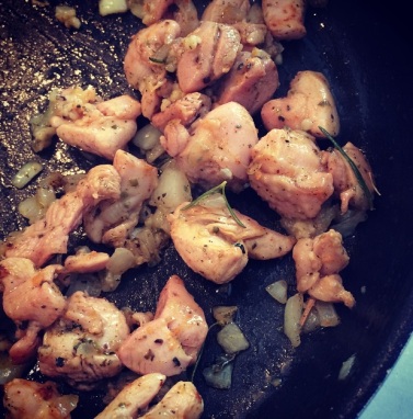 Penne com Iscas de Frango