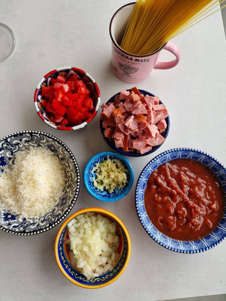 Spaghetti Com Molho de Linguiça Defumada