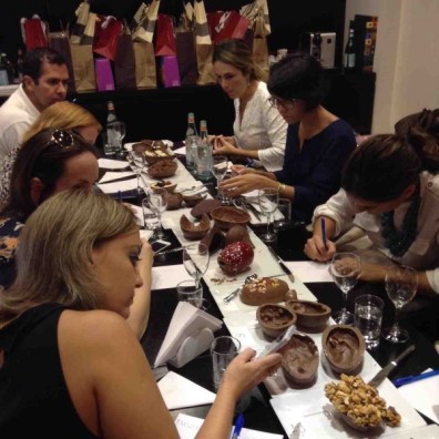 Degustação as Cegas; Ovos De Páscoa