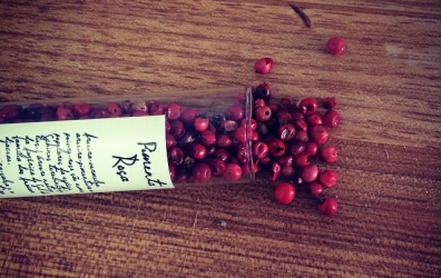 Bife com Crosta de Gergelim e Pimenta Rosa