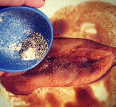 Filet de Frango Temperado com Balsâmico de Tâmara