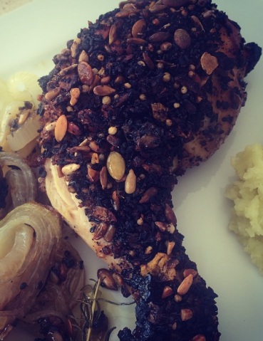 Coxa e Sobrecoxa com Mel Mbee e Crispy Gourmet Miss Croc