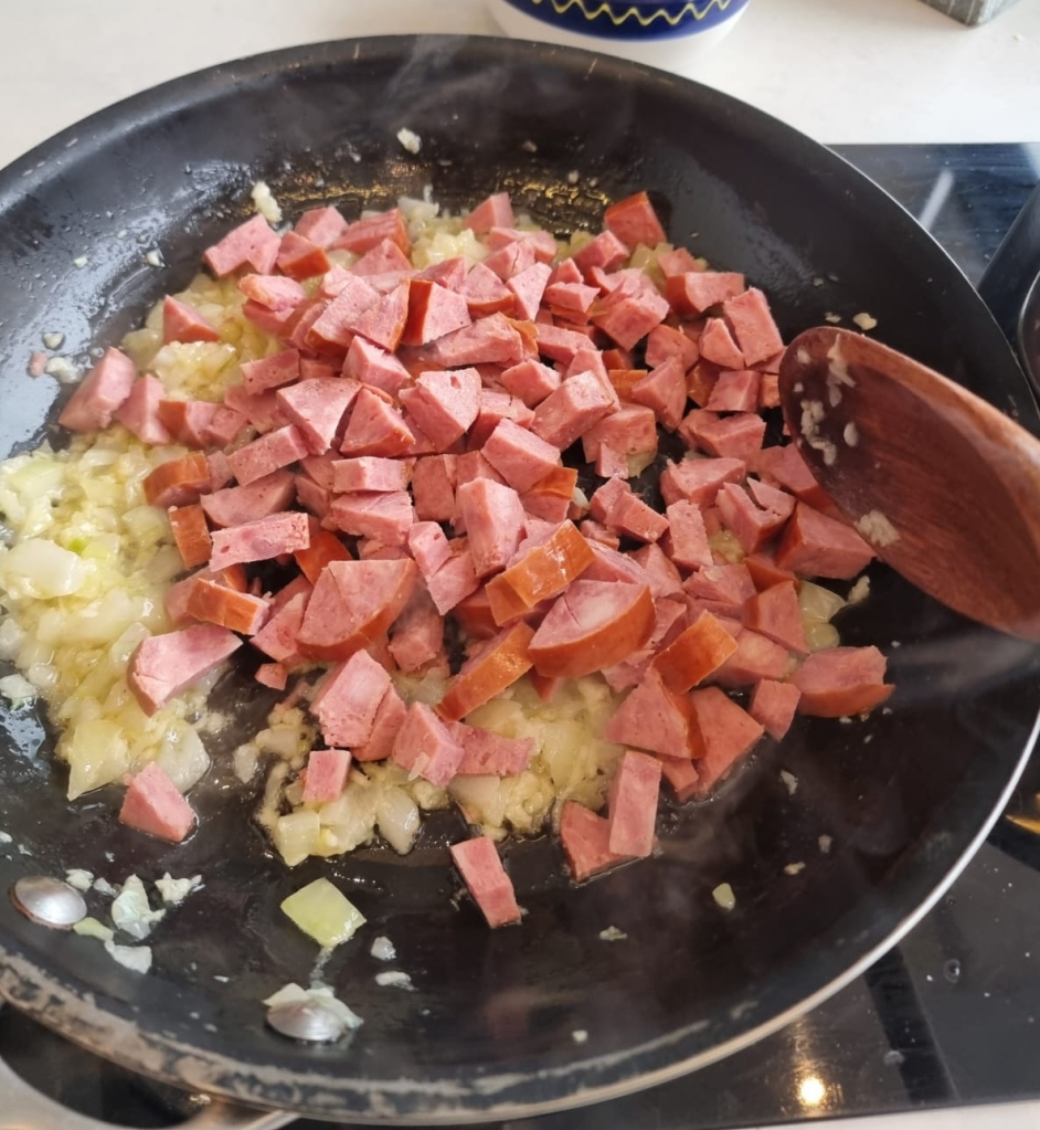 Spaghetti Com Molho de Linguiça Defumada