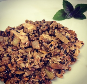 Strogonoff Fit de Frango com Crispy de Pimenta