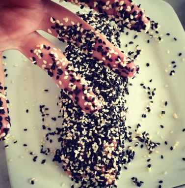 Salmão com Crosta de Mel Gourmet Mbee e Gergelim