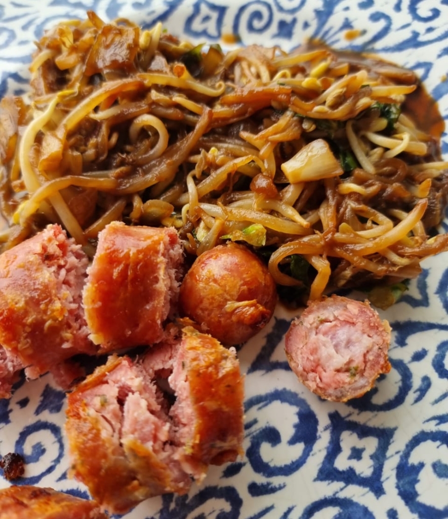 Moyashi com Linguiça