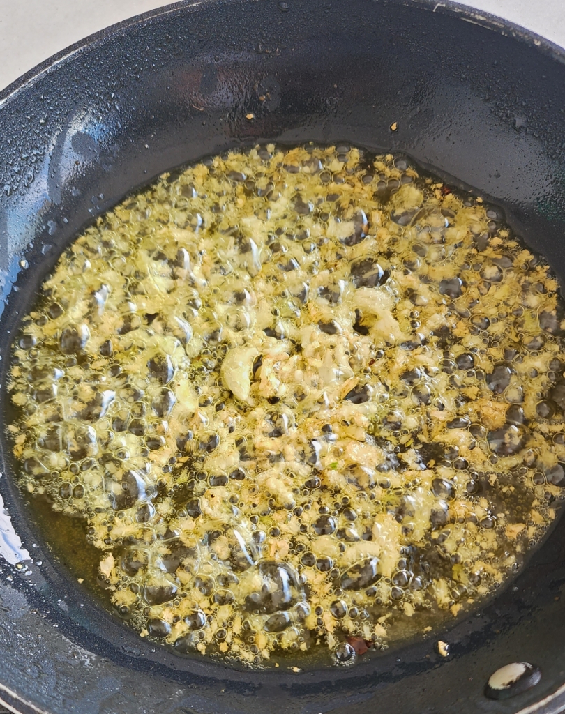 Spaghetti Alho & Óleo com Aspargos