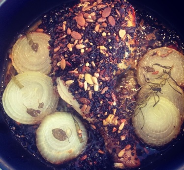 Coxa e Sobrecoxa com Mel Mbee e Crispy Gourmet Miss Croc