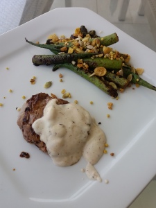 Quiabo Com Mel Mbee e Crispy Miss Croc