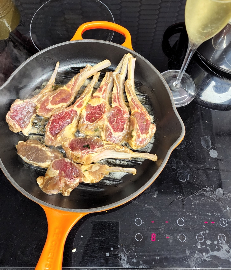 Carré de Cordeiro na Frigideira