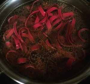 Massa de Vinho ao Molho de Gorgonzola