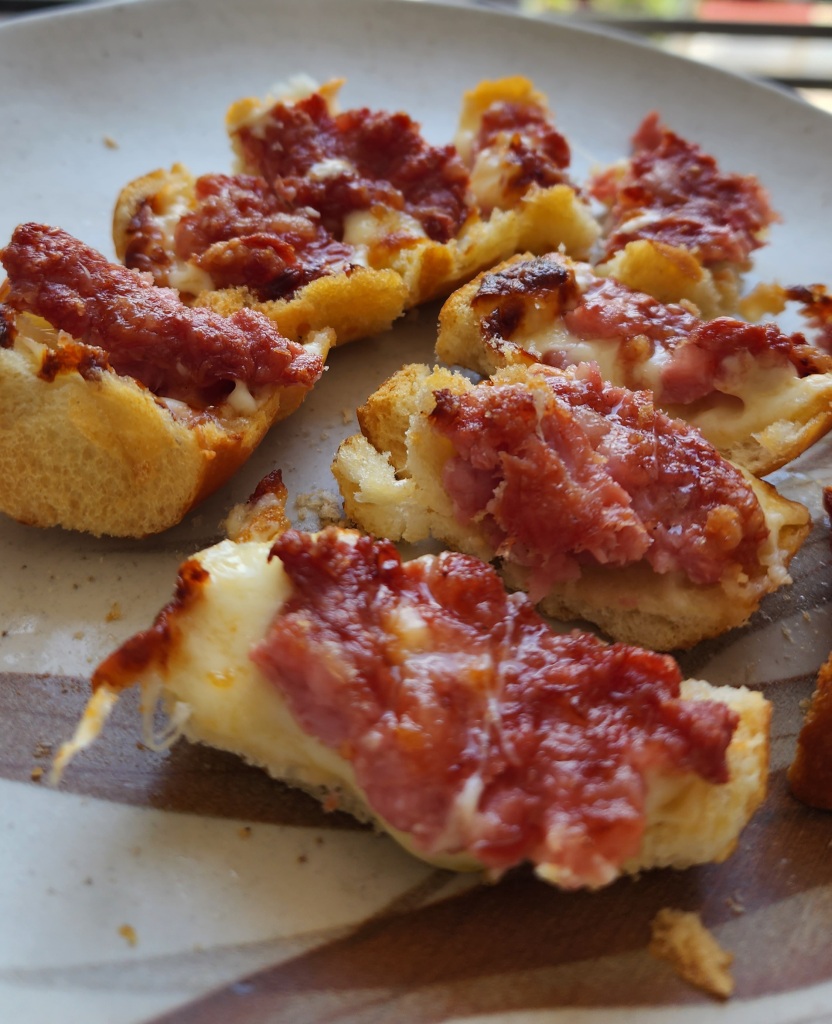 Pão com Linguiça na Airfryer