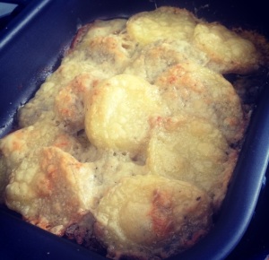 Batata Gratinada com Queijos e Saint Augur