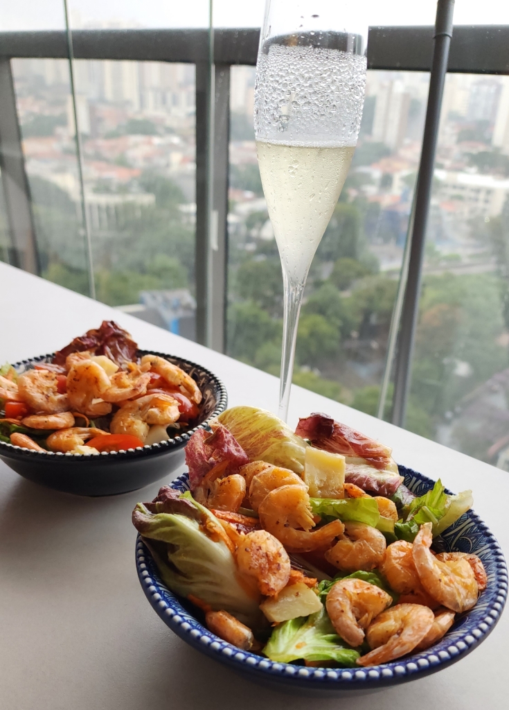 Saladona com Camarõezinhos