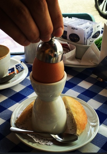 Le Vin & Café da Manhã