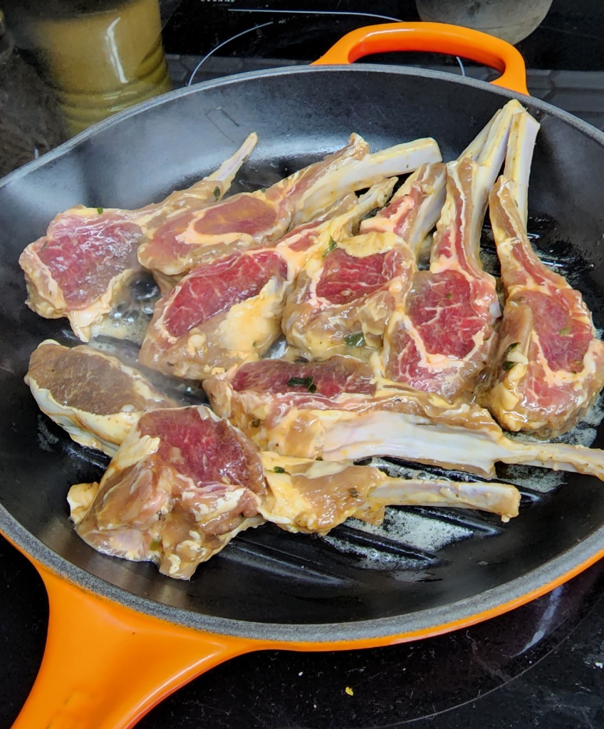 Carré de Cordeiro na Frigideira