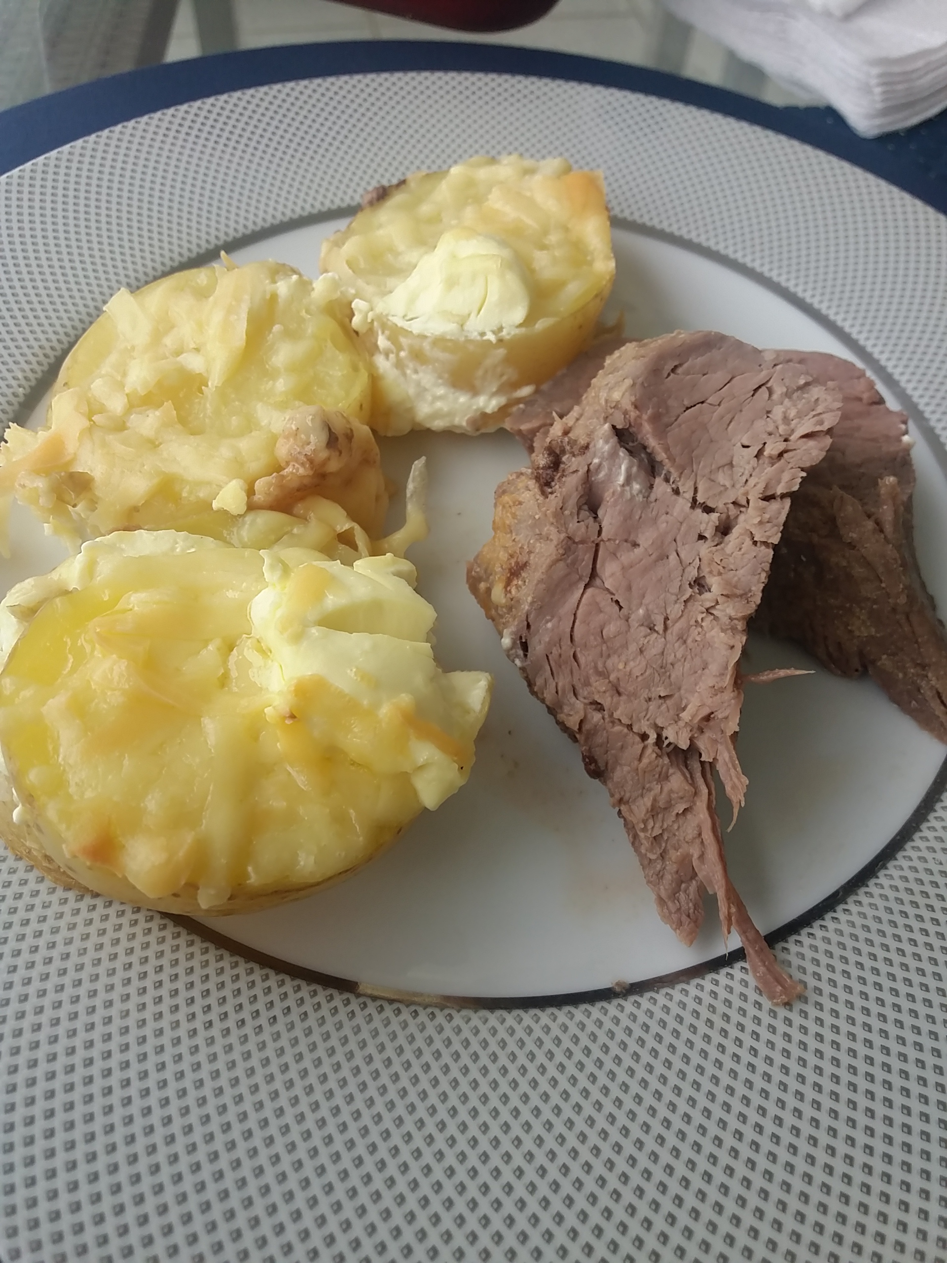 Rosbife com Batatas e Cream Cheese