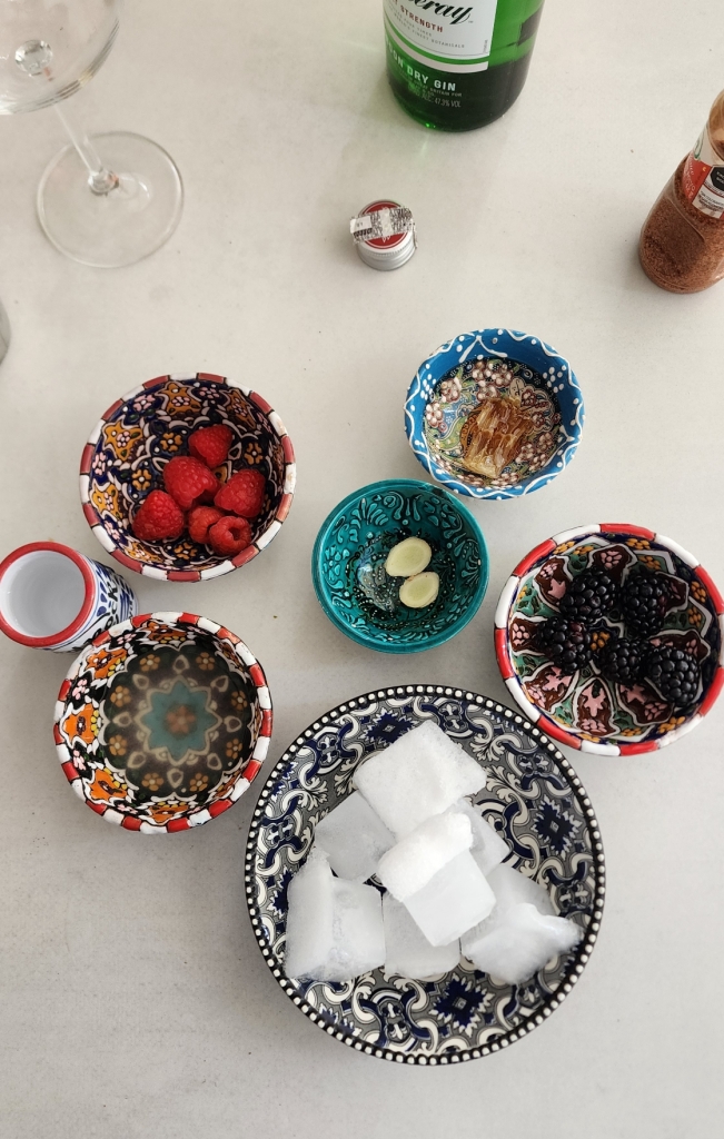 Gin Tônica; Frutas Vermelhas