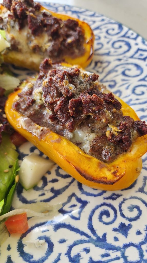 Pimentão Recheado com Mignon e Gorgonzola