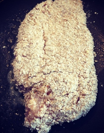 Filet de Frango com Crosta de Aveia