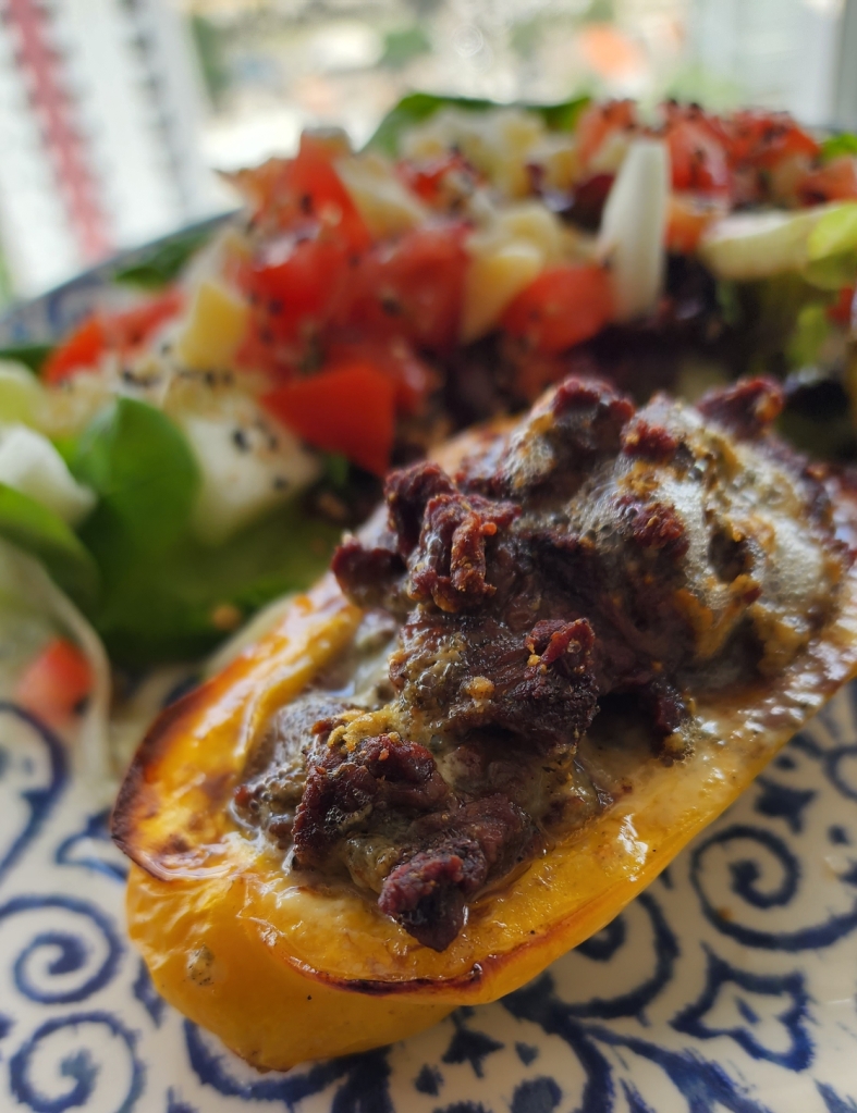 Pimentão Recheado com Mignon e Gorgonzola