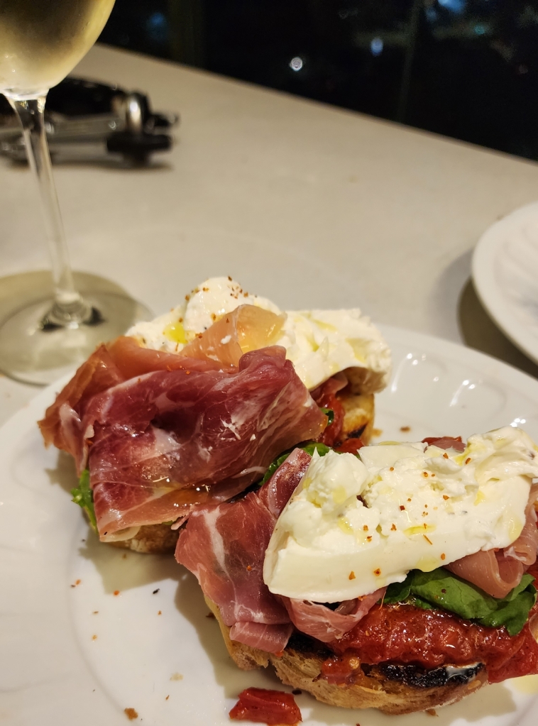 Bruschetta com Parma & Burrata