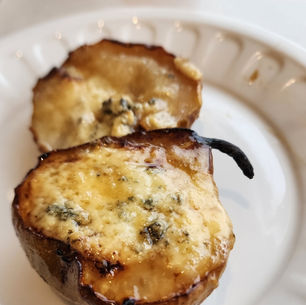 Pera Recheada Com Mel e Gorgonzola