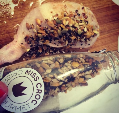 Coxa e Sobrecoxa com Mel Mbee e Crispy Gourmet Miss Croc