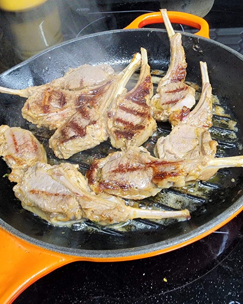 Carré de Cordeiro na Frigideira