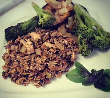 Strogonoff Fit de Frango com Crispy de Pimenta