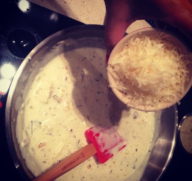 Ruote com Molho de Queijos na Manteiga