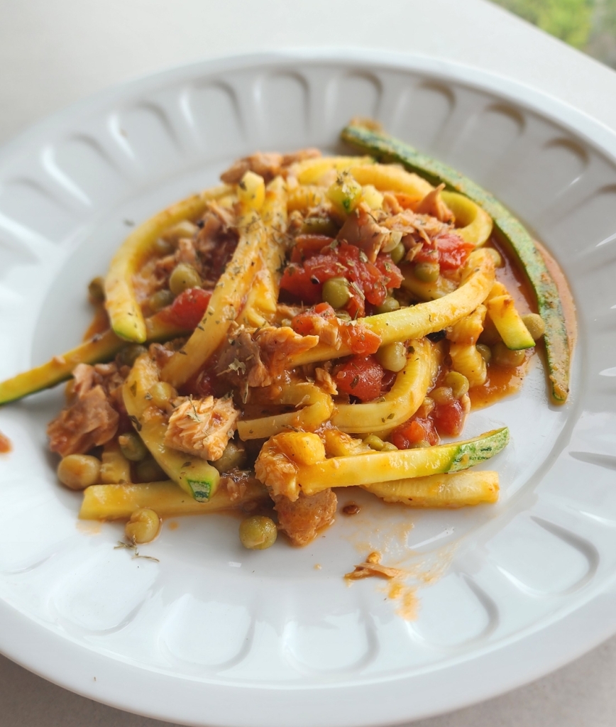 Talharim de Abobrinha com Atum & Ervilhas