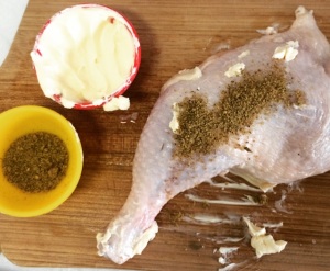 Coxa e Sobre Coxa de Frango Assada Com Batatas