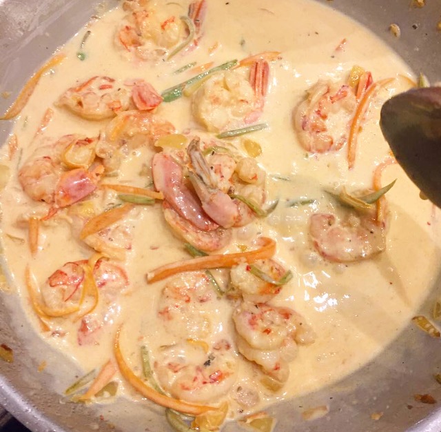 Linguine Camarão e Abobrinha do Ritz