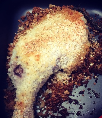 Coxa e Sobrecoxa com Crosta de Farinha de Coco