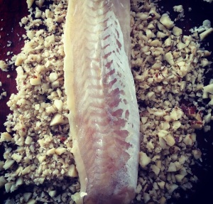 Filet de Merluza com Molho de Castanha do Para