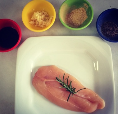 Filet de Frango Temperado com Balsâmico de Tâmara