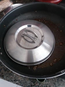 Quiabo Com Mel Mbee e Crispy Miss Croc