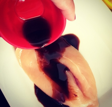 Filet de Frango Temperado com Balsâmico de Tâmara