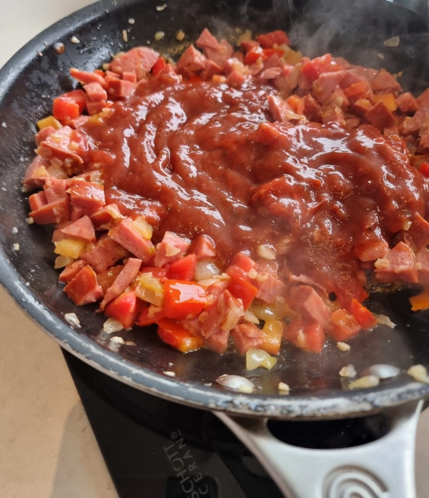 Spaghetti Com Molho de Linguiça Defumada