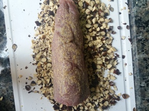 Rosbife com Crosta de Castanha de Baru E Batatas com Perfume de Alho