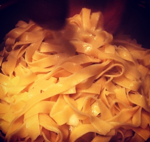 Jantar Trufado; Polenta Trufada; Tagliatelle al Tartufo; Rosbife ao Alho Negro e Mel Trufado