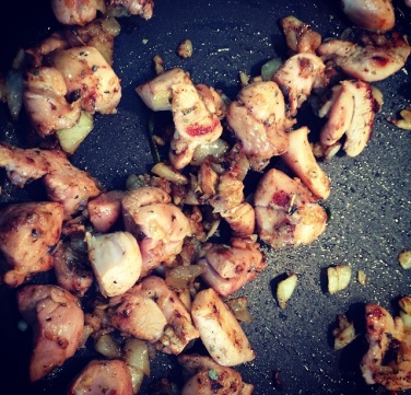 Penne com Iscas de Frango