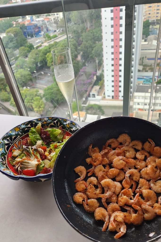 Saladona com Camarõezinhos