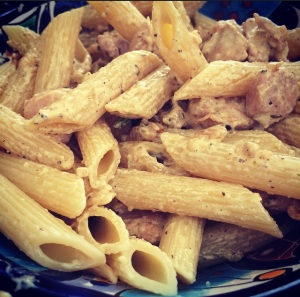 Penne com Iscas de Frango