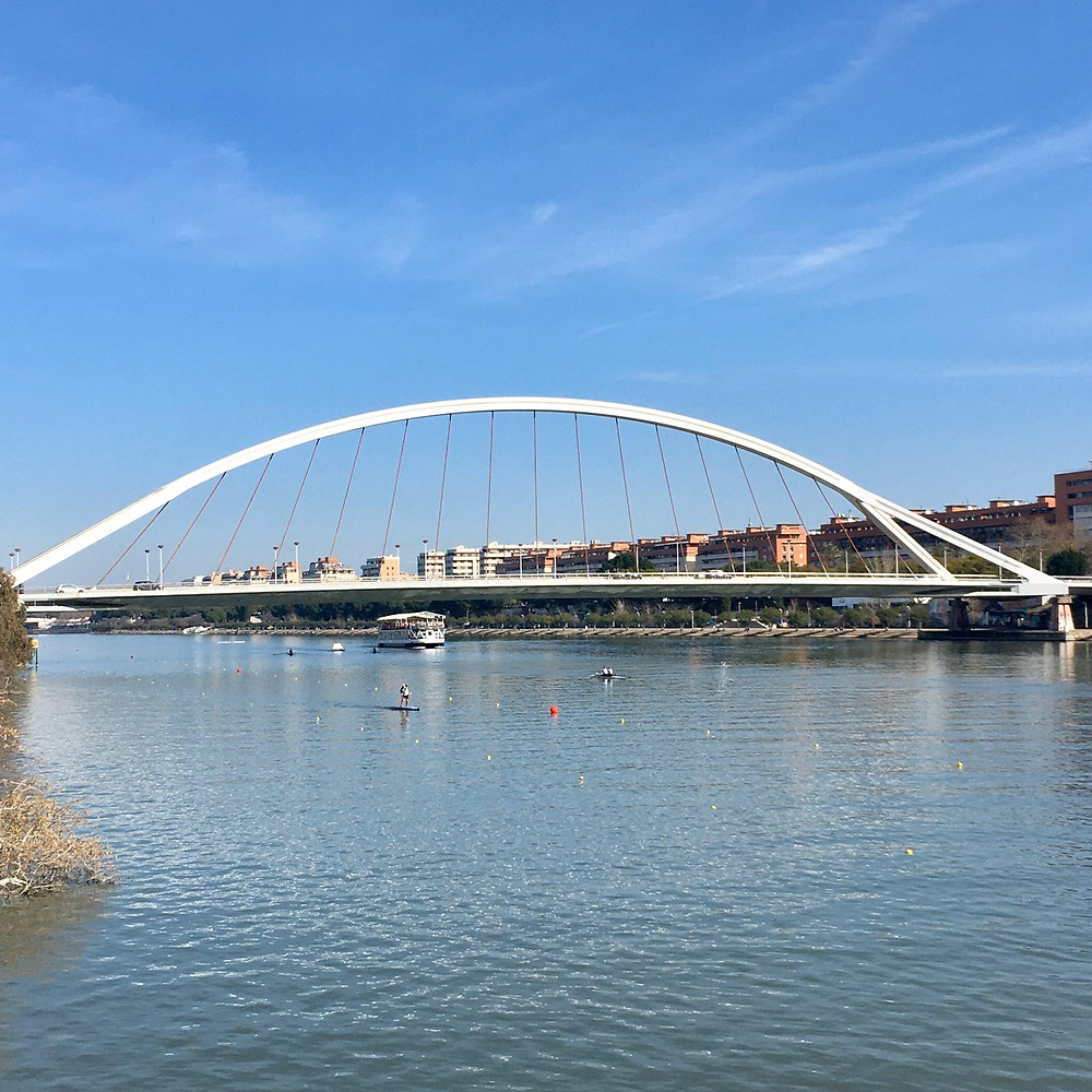 Lunch spot on the river/ Photo courtesy of Callum